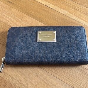 Michael Kors wallet